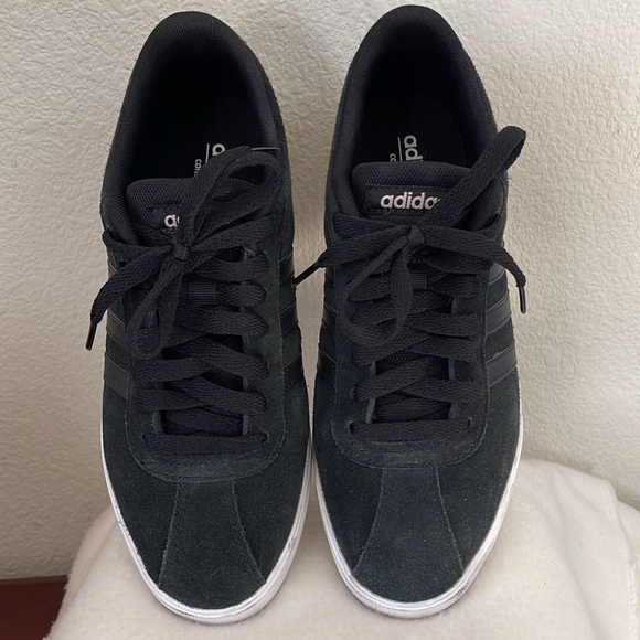 Women's Adidas sneakers 🫧 - Picture 2 of 4